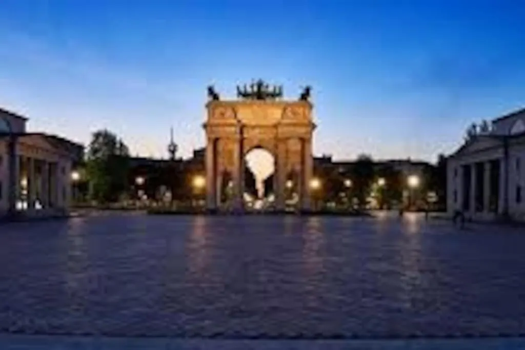Cozy Flat Arch Of Peace, City Center Milán Apartmán